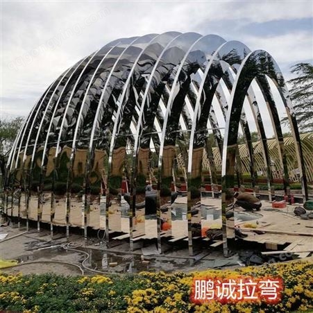 金属廊架景观造型钢结构雕塑定制厂家鹏诚